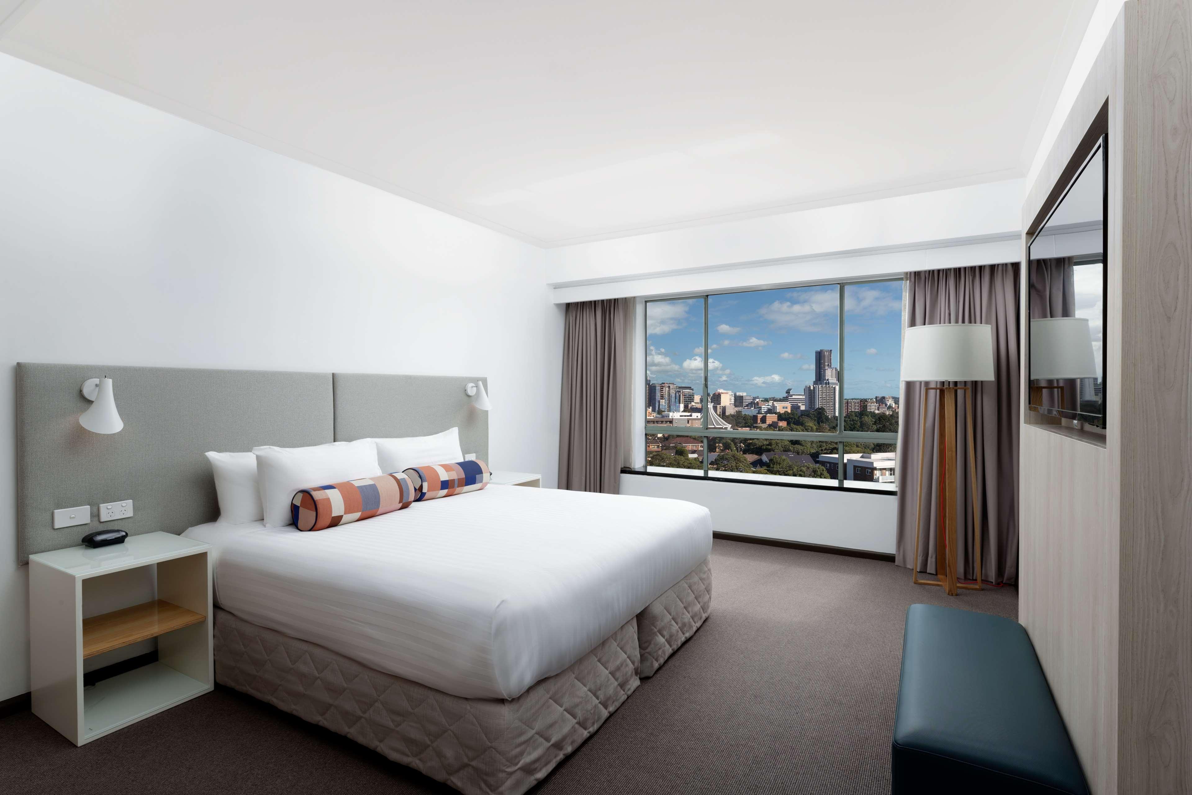 Rydges Parramatta Hotel Sydney Bagian luar foto